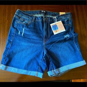 Plus Size WAX Fixed Cuff Shorts - Dark Wash- 3X (Size 18)